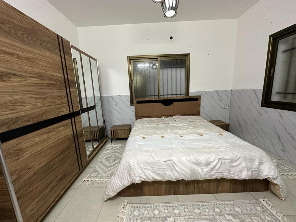 بيت الضيافة الملكية Apartamento Tulkarm Exterior foto