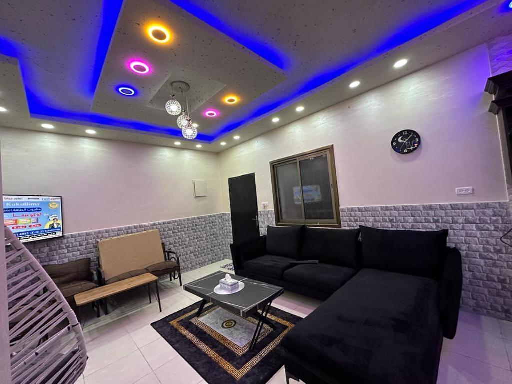 بيت الضيافة الملكية Apartamento Tulkarm Exterior foto